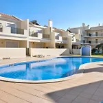 Casinha Dos Serves Apartment *
